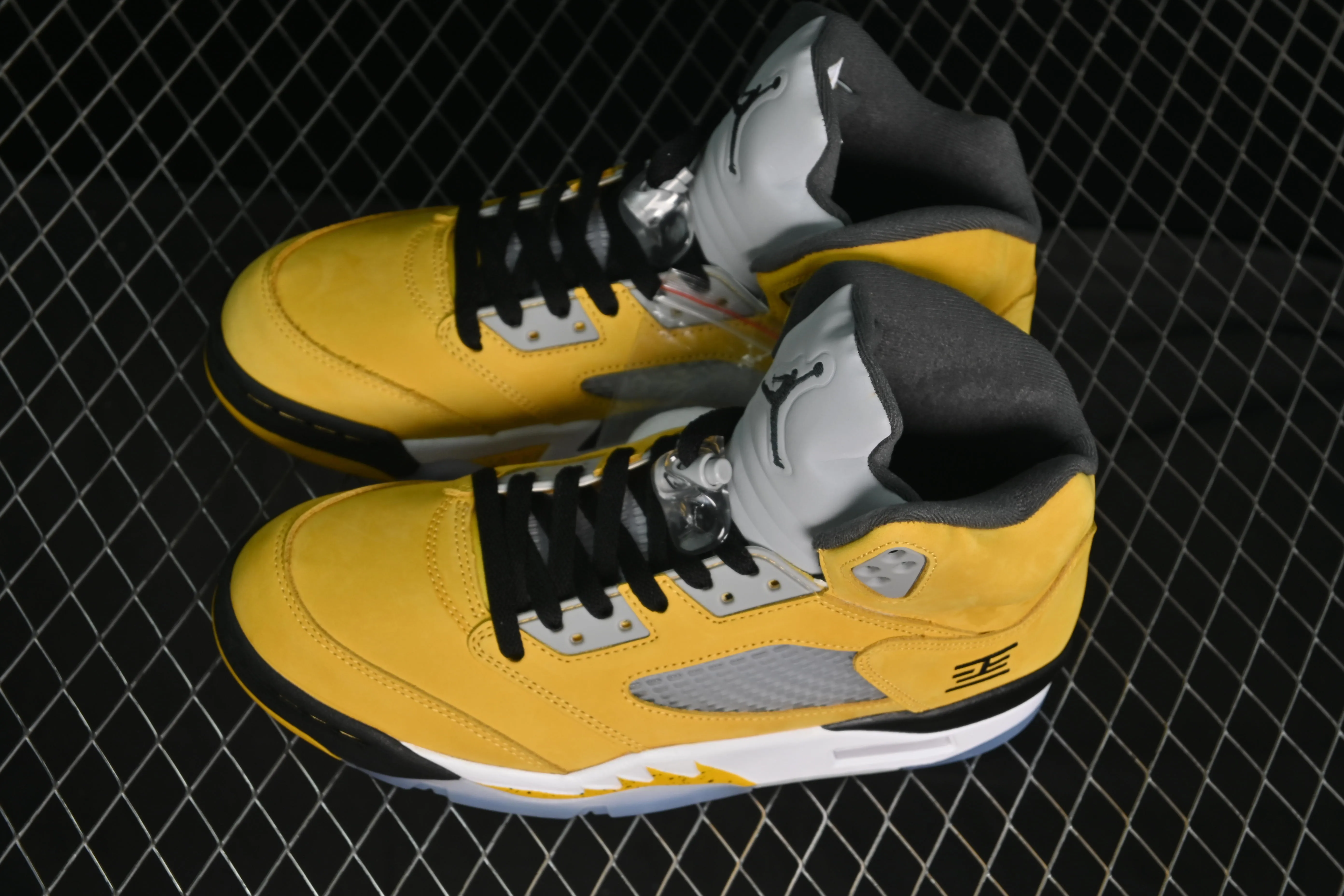 All categories Air Jordan Jordan series basketball shoes Air Jordan 5 OG version Air Jordan 5 Retro "Tokyo" AJ5 Joe 5 Tokyo limited first layer basketball shoes IO3372-700